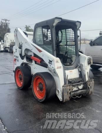 Bobcat S770 Skid steer mini nakladalci