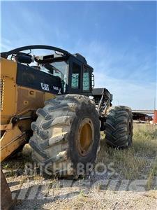 CAT 545C Skiderji