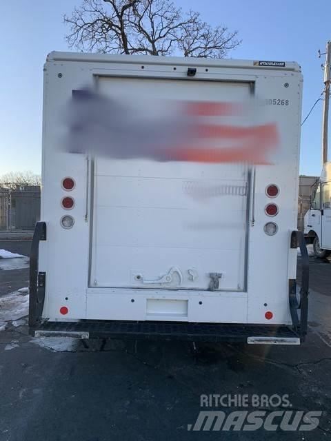 Ford E350 Tovornjaki zabojniki
