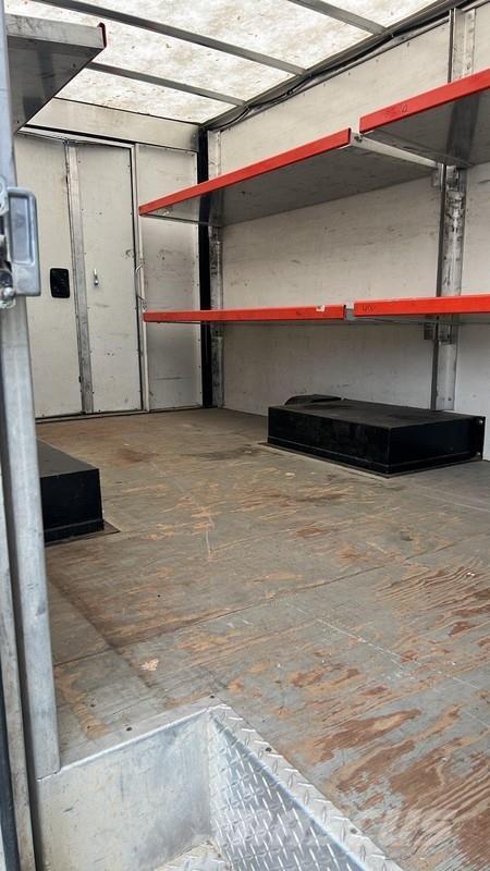 Ford E350 Tovornjaki zabojniki