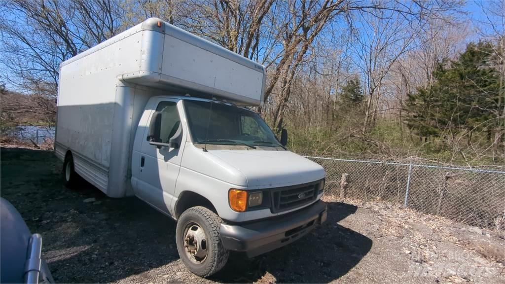 Ford E450 Tovornjaki zabojniki
