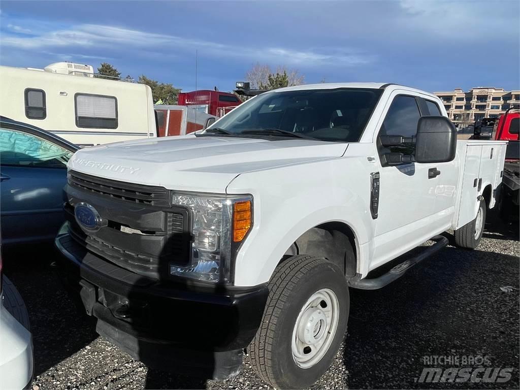 Ford F250 Vlečna vozila za tovornjake