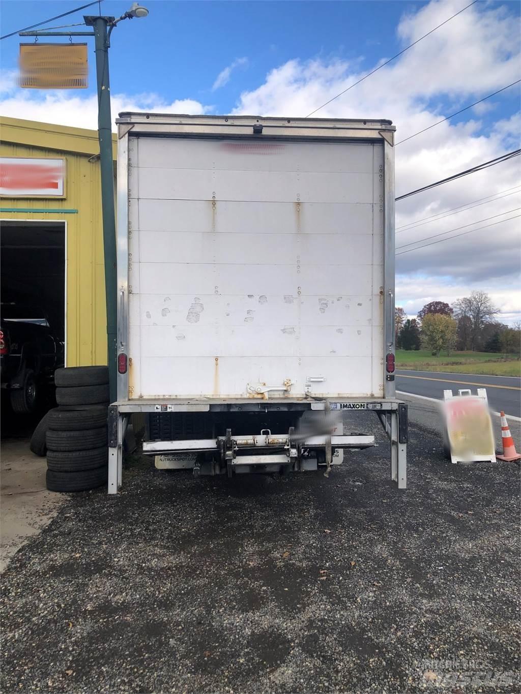 Freightliner M2 Drugi tovornjaki