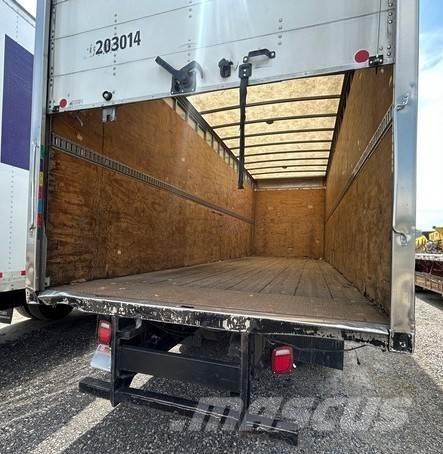 Freightliner M2 Tovornjaki zabojniki