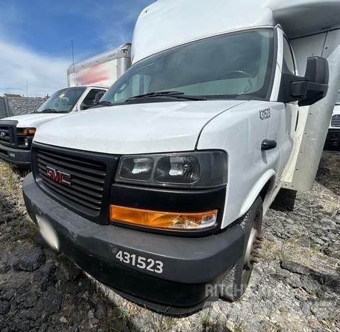GMC Savana 4500 Tovornjaki zabojniki