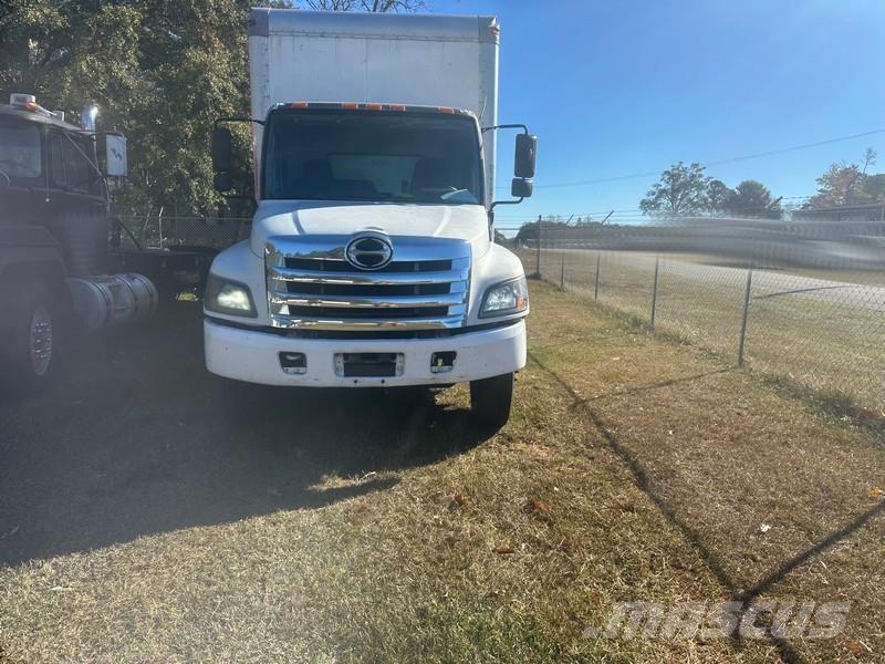 Hino 258LP Tovornjaki zabojniki