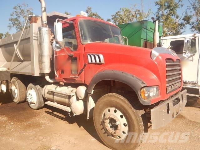 Mack GU713 Kiper tovornjaki