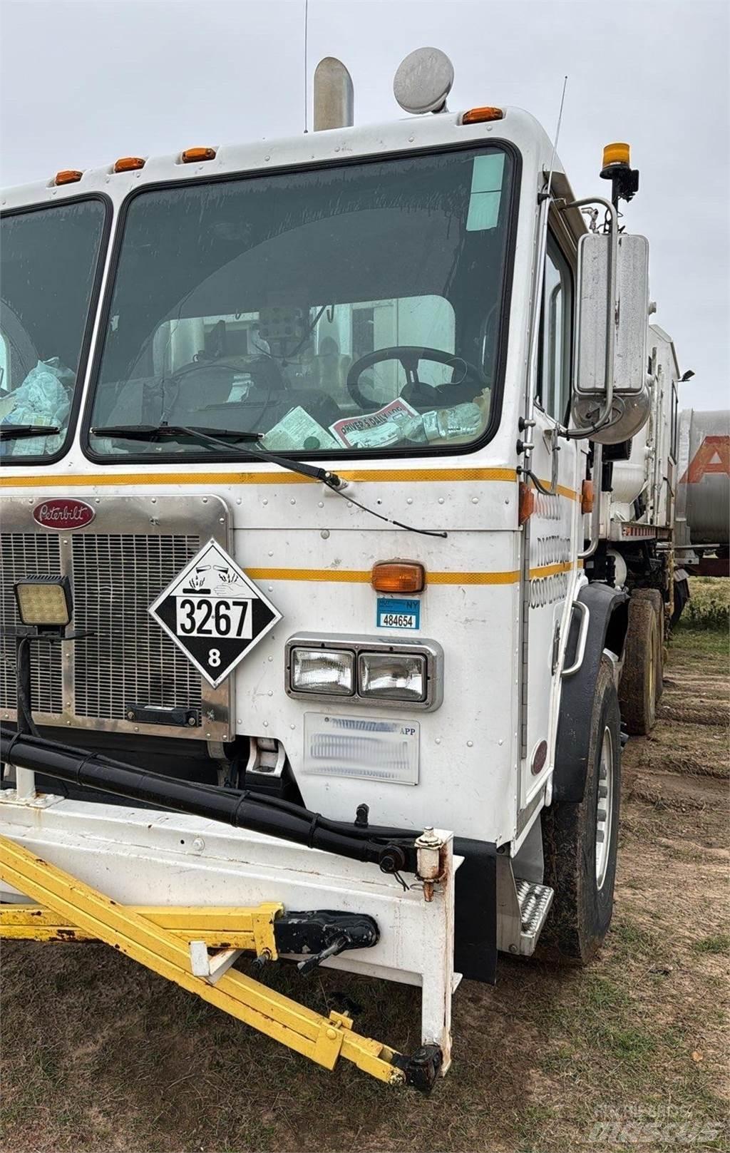 Peterbilt 320 Drugi tovornjaki
