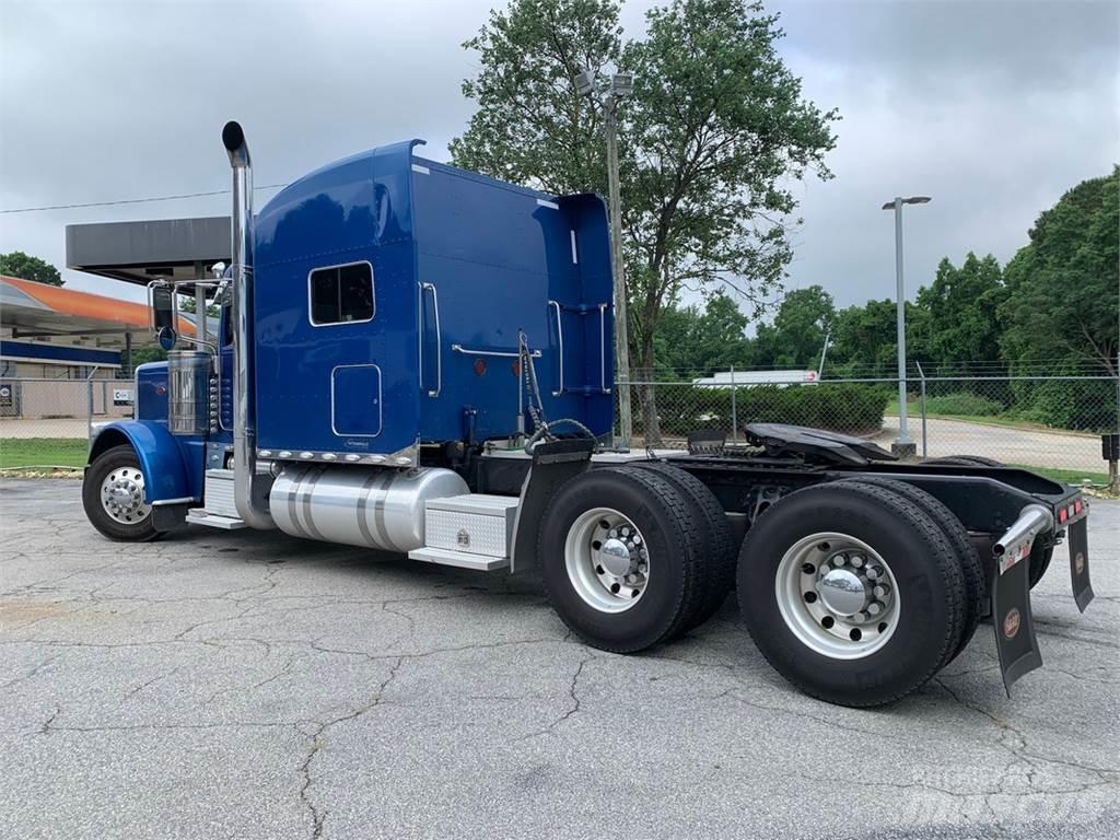 Peterbilt 389 Vlačilci
