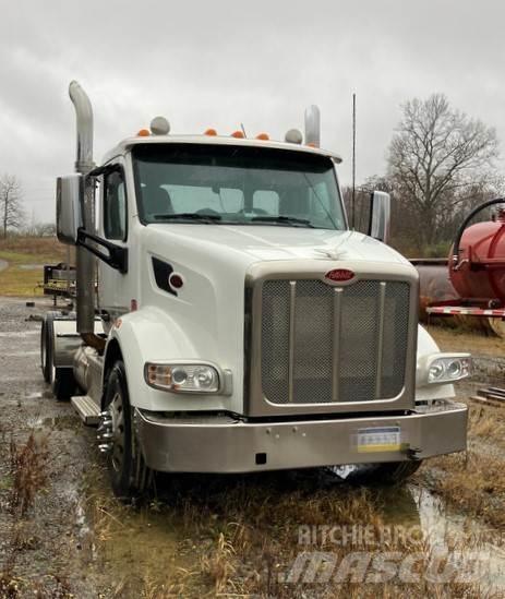 Peterbilt 567SB Vlačilci