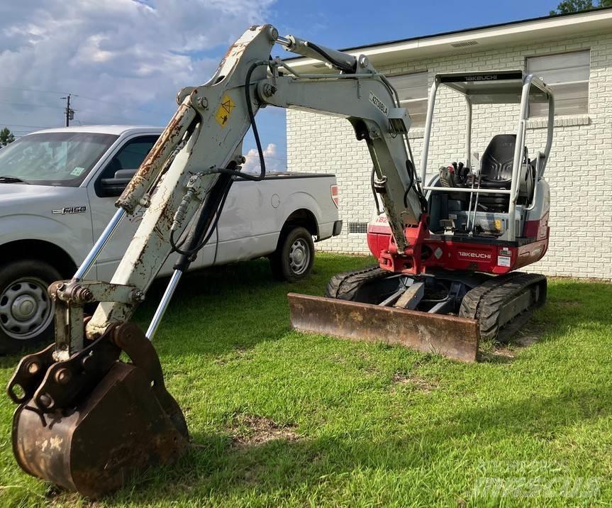 Takeuchi TB240 Midi bagri 7t – 12t