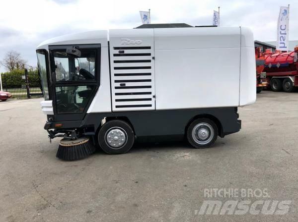Ravo 540 STH Cestni pometači