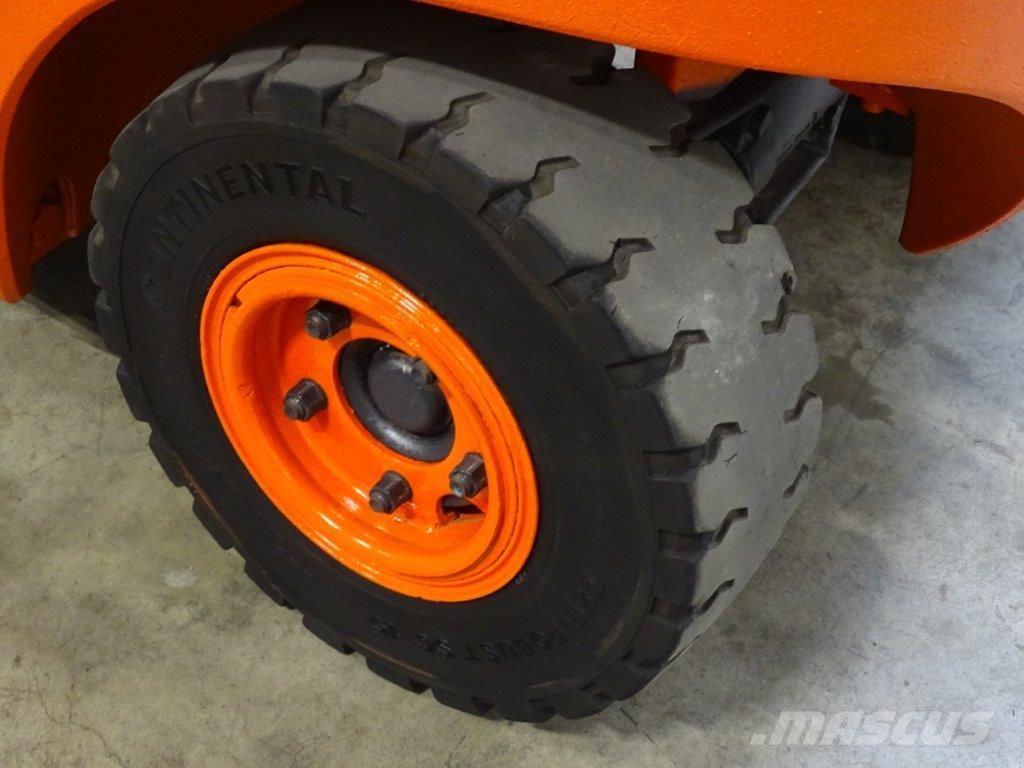 Linde H30D Dizelski viličarji