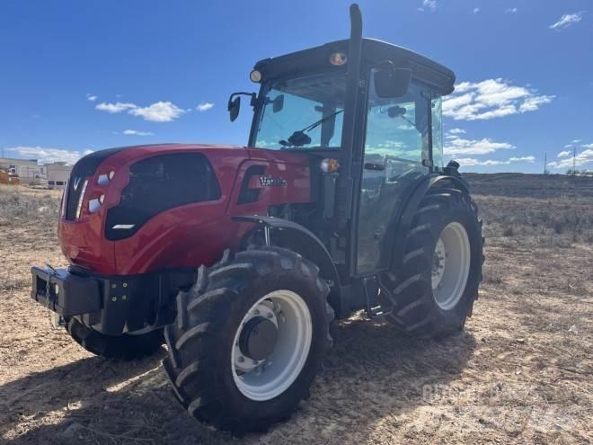 Valtra F105S Traktorji