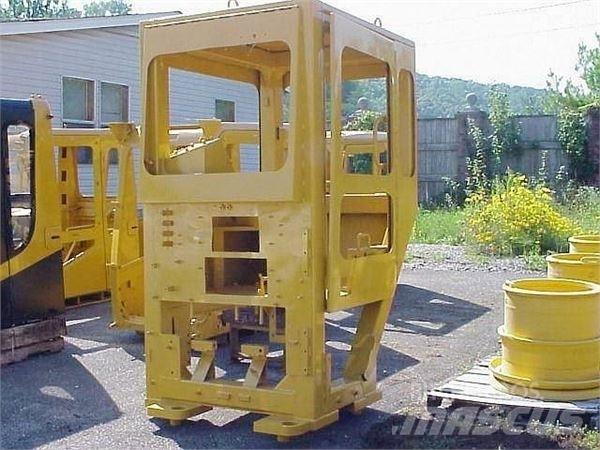 CAT  Kabine in notranjost