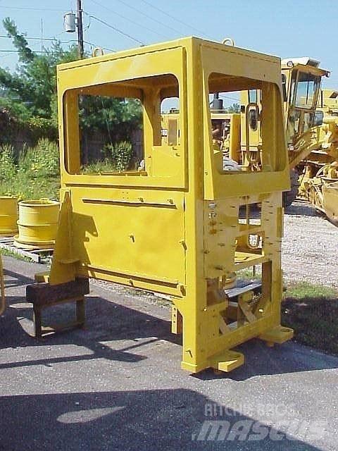 CAT  Kabine in notranjost