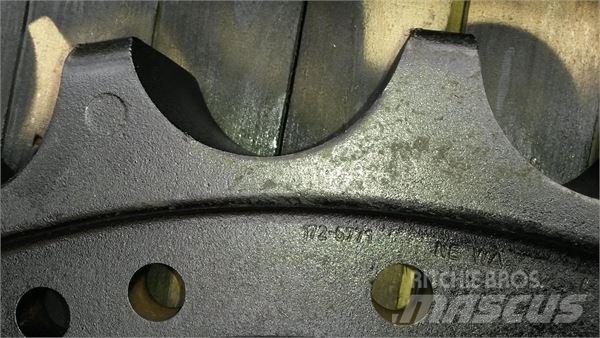 CAT 1366968 Gosenice