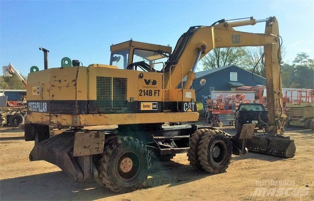 CAT 214B FT Bagri na kolesih