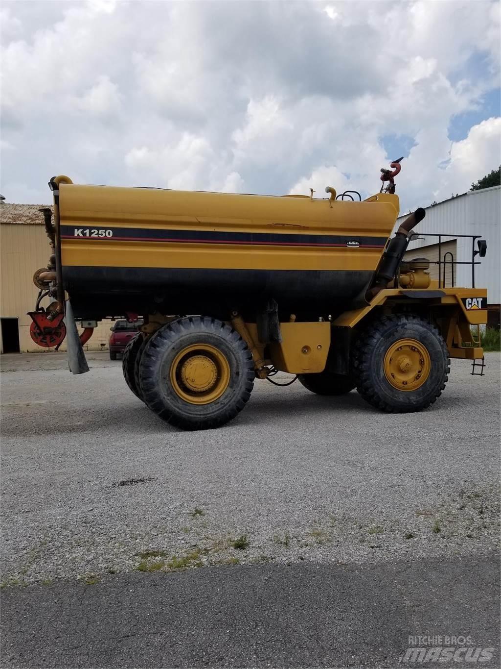 CAT 773B Tovornjaki za vodo