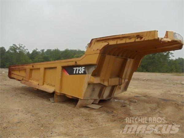 CAT 773F Drugo