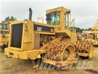 CAT 825C Kompaktorji tal