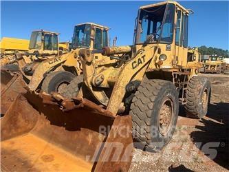 CAT 926E Kolesni nakladalci
