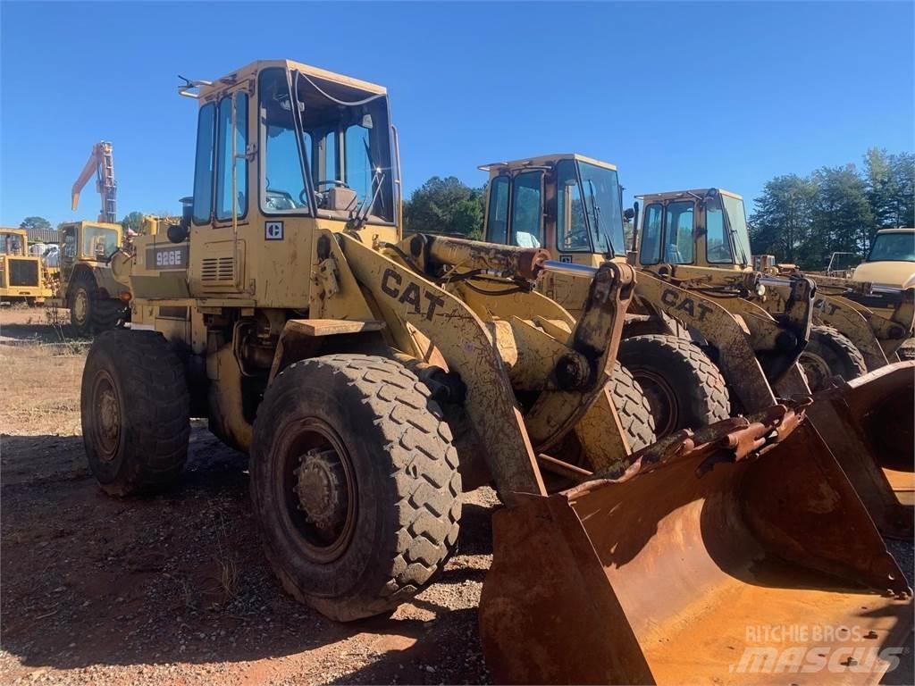 CAT 926E Kolesni nakladalci