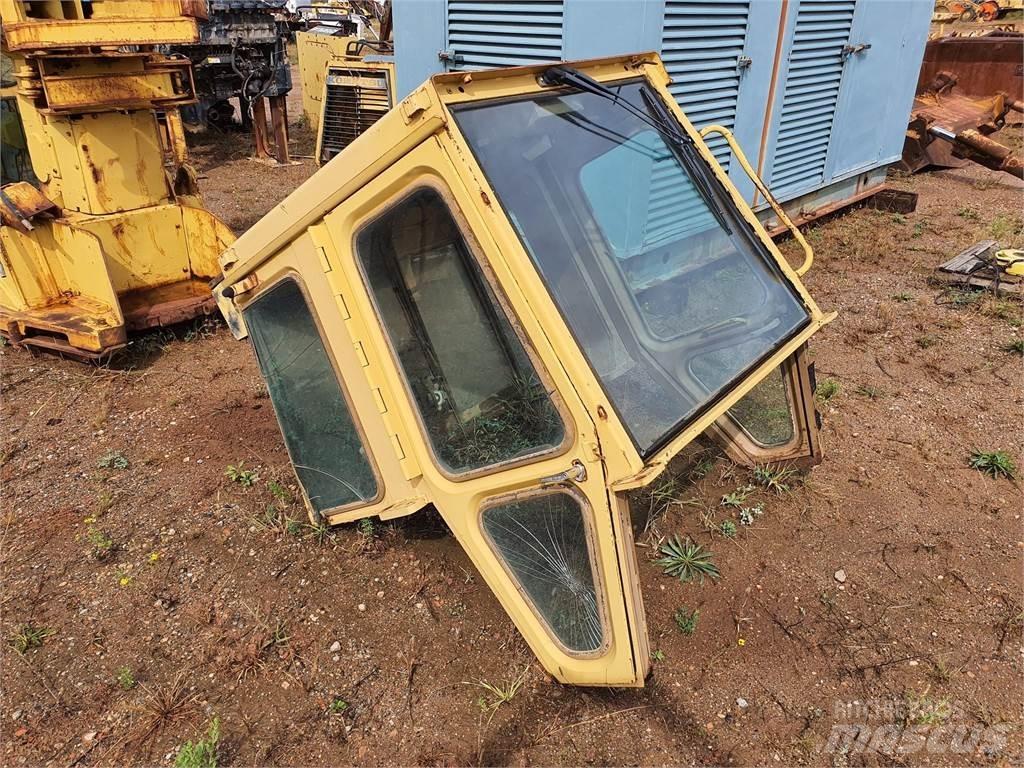 CAT 973 Kabine in notranjost