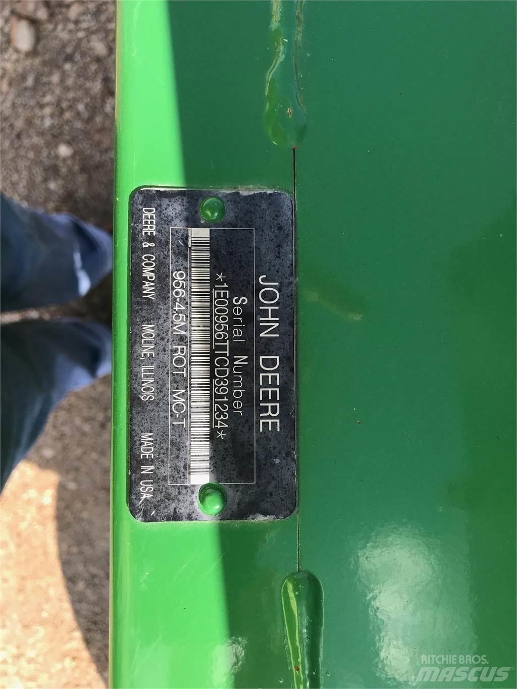John Deere 956 Zgrabljalniki