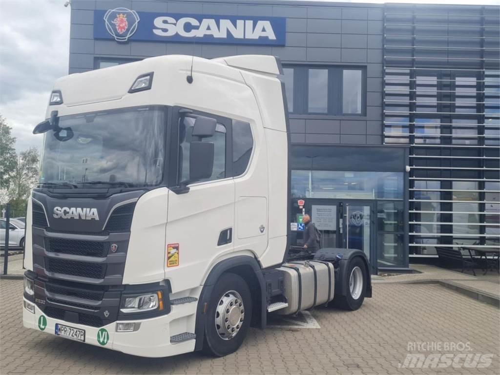 Scania R530 V8 Vlačilci