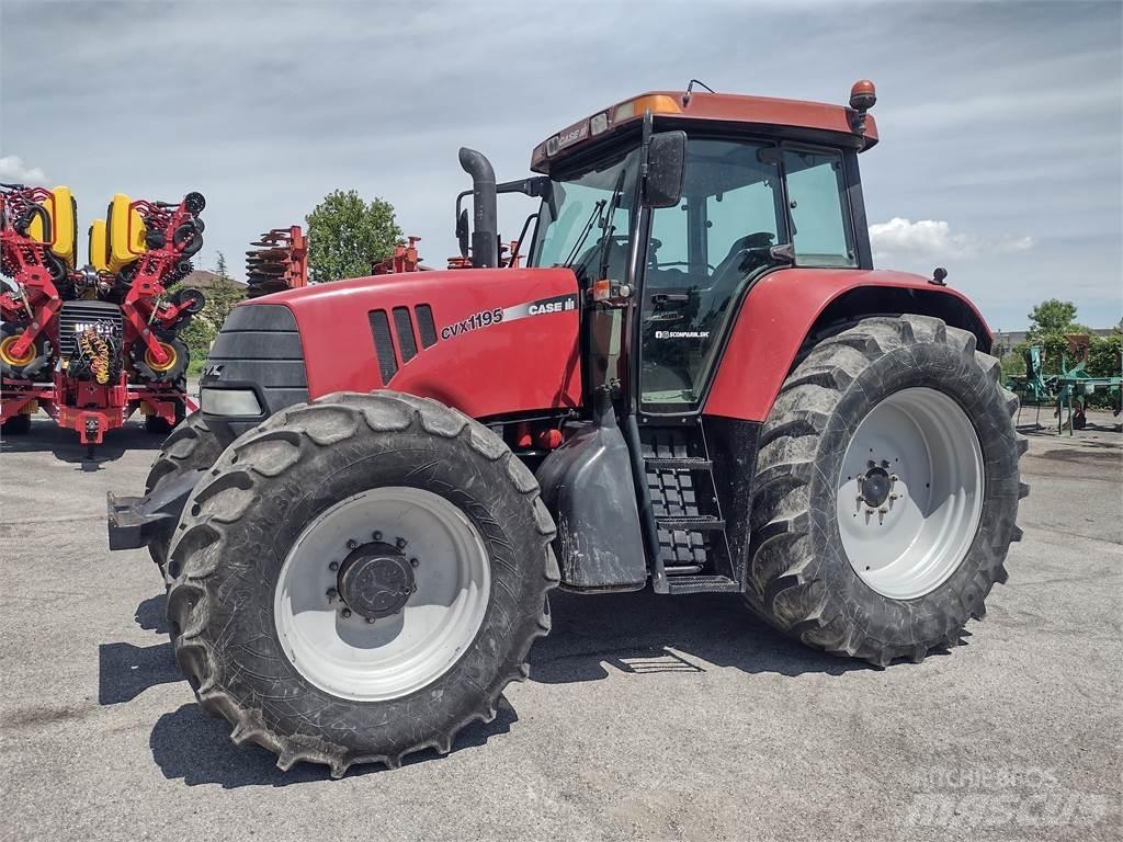 Case IH CVX 1190 Traktorji