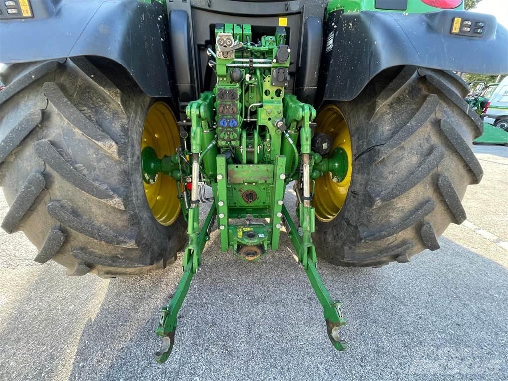 John Deere 6130 R Traktorji