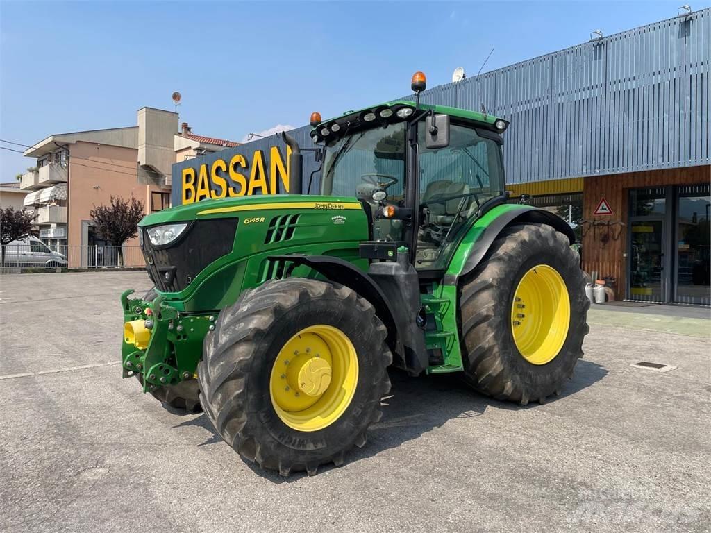 John Deere 6145 R Traktorji