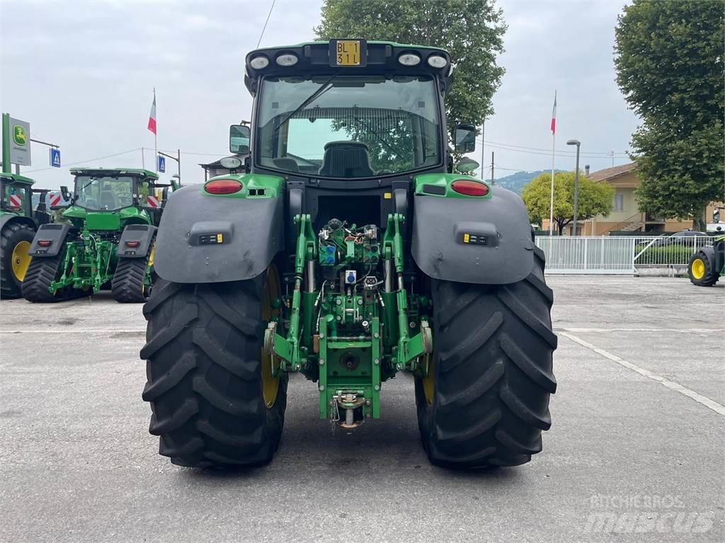 John Deere 6210 R Traktorji