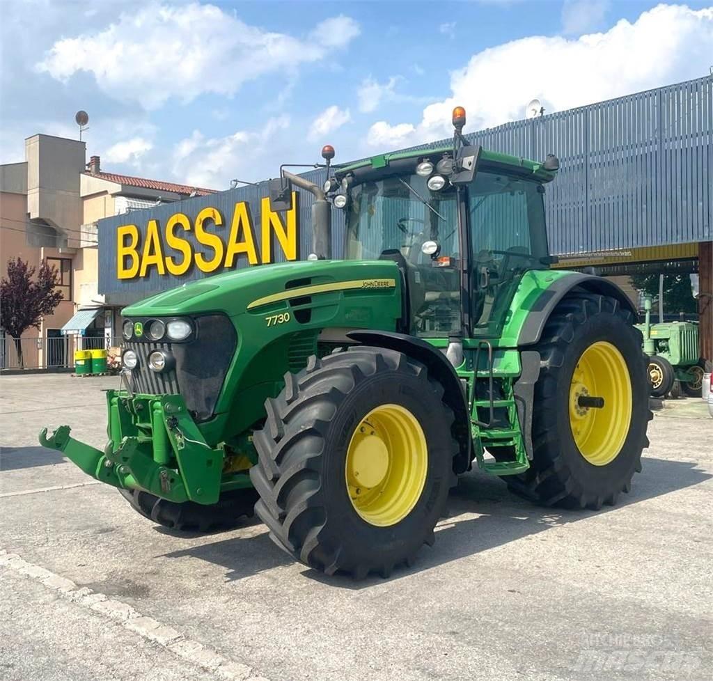 John Deere 7730 Traktorji