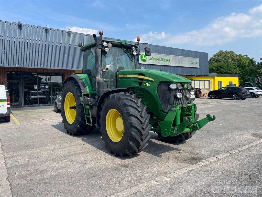 John Deere 7730 Traktorji