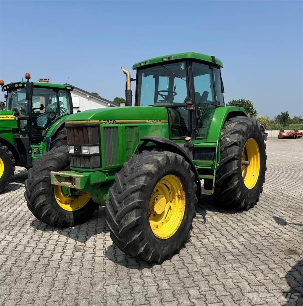 John Deere 7800 Traktorji