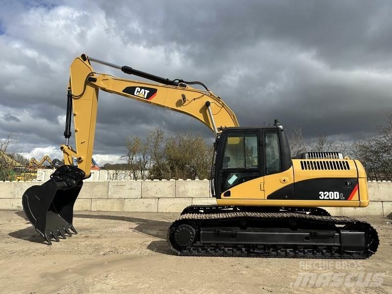 CAT 20T Excavator Bagri goseničarji