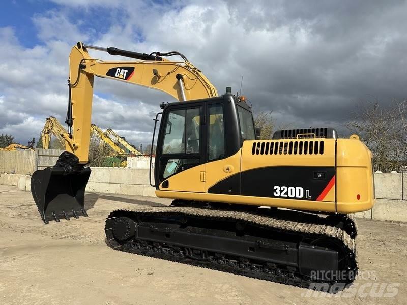 CAT 20T Excavator Bagri goseničarji