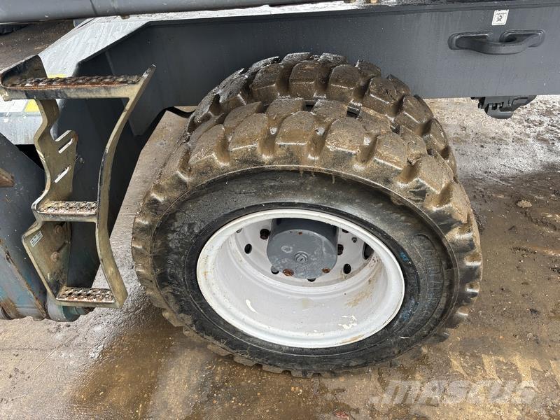 Fuchs MHL320 Manipulacija materiala - drugo