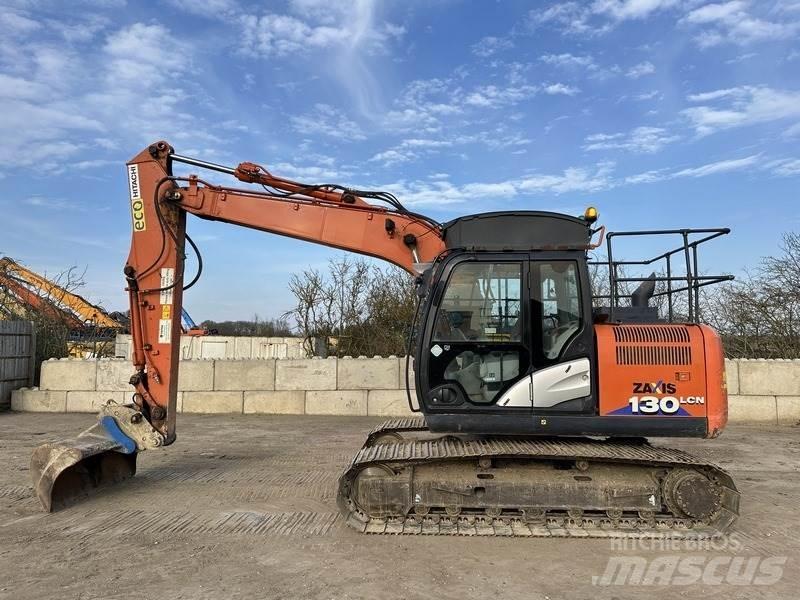 Hitachi ZX130 Bagri goseničarji