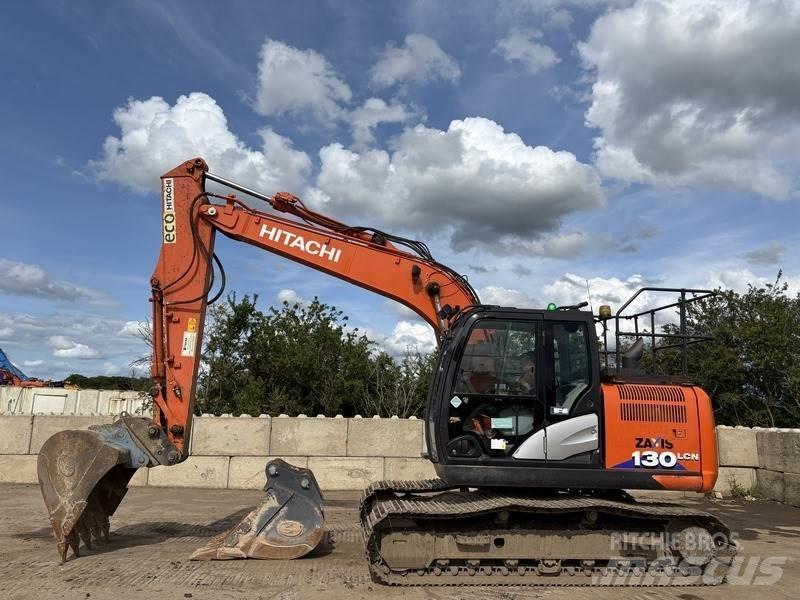 Hitachi ZX130 Bagri goseničarji