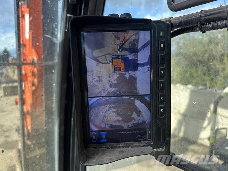 Hitachi ZX135 Rušilni bagri
