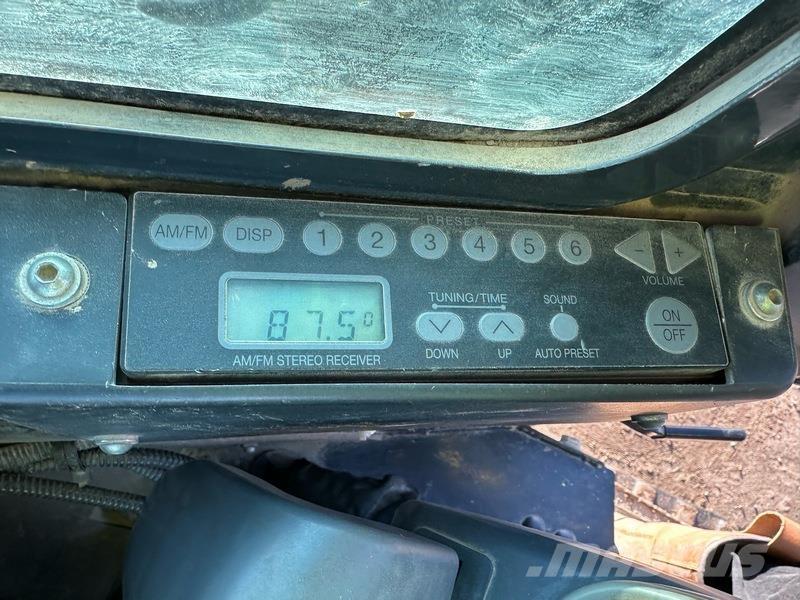 Hitachi ZX26U-6 CLR Mini bagri <7t