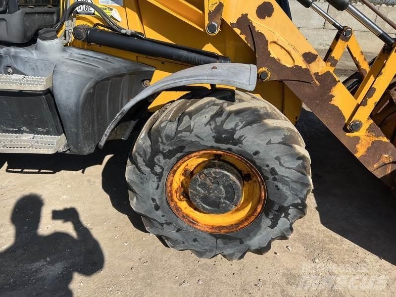 JCB 3CX Sitemaster Rovokopači