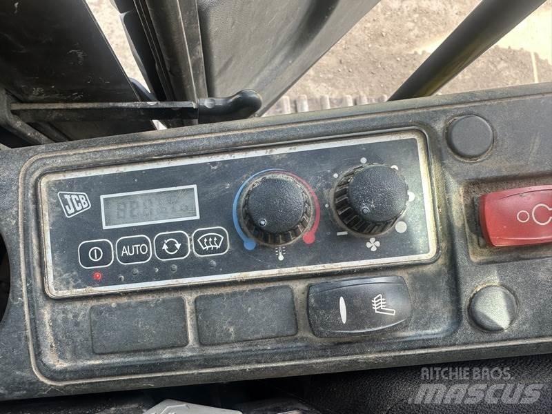 JCB JS220 LC Bagri goseničarji
