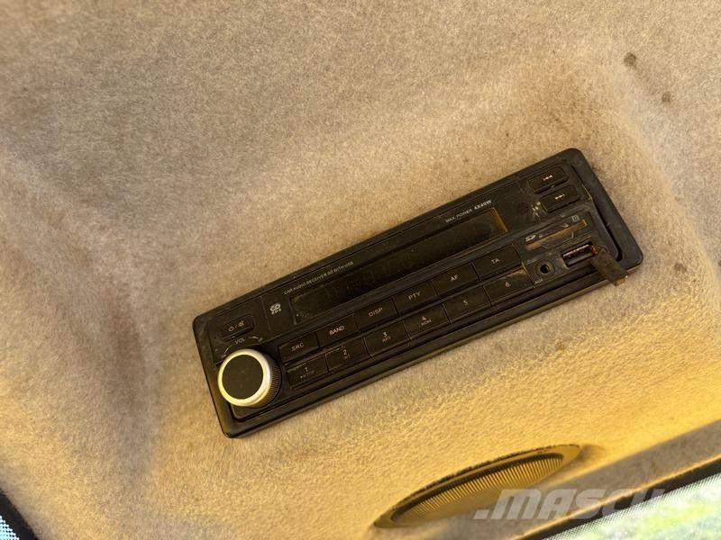 JCB JS240 LC Bagri goseničarji