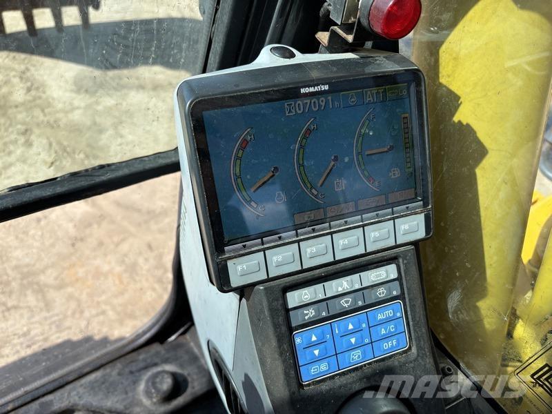 Komatsu PC210 LC-8 Bagri goseničarji