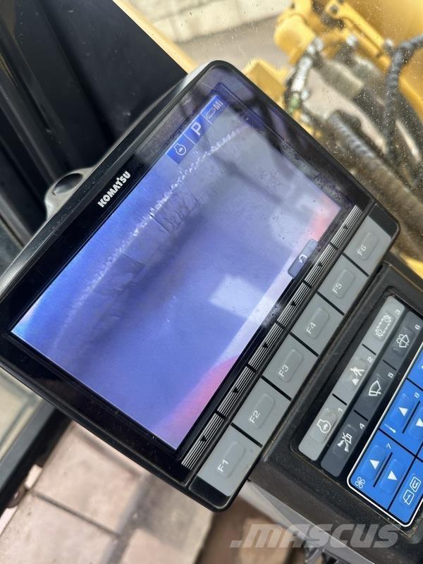 Komatsu PC490 LC-10 Bagri goseničarji