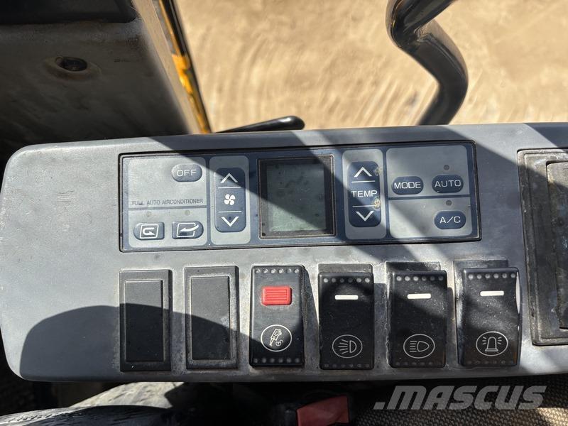 LiuGong CLG928E Bagri goseničarji